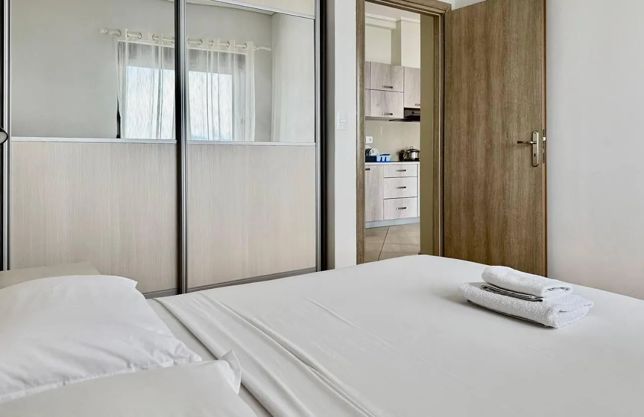 Plutus Sea View Apartment Saranda
