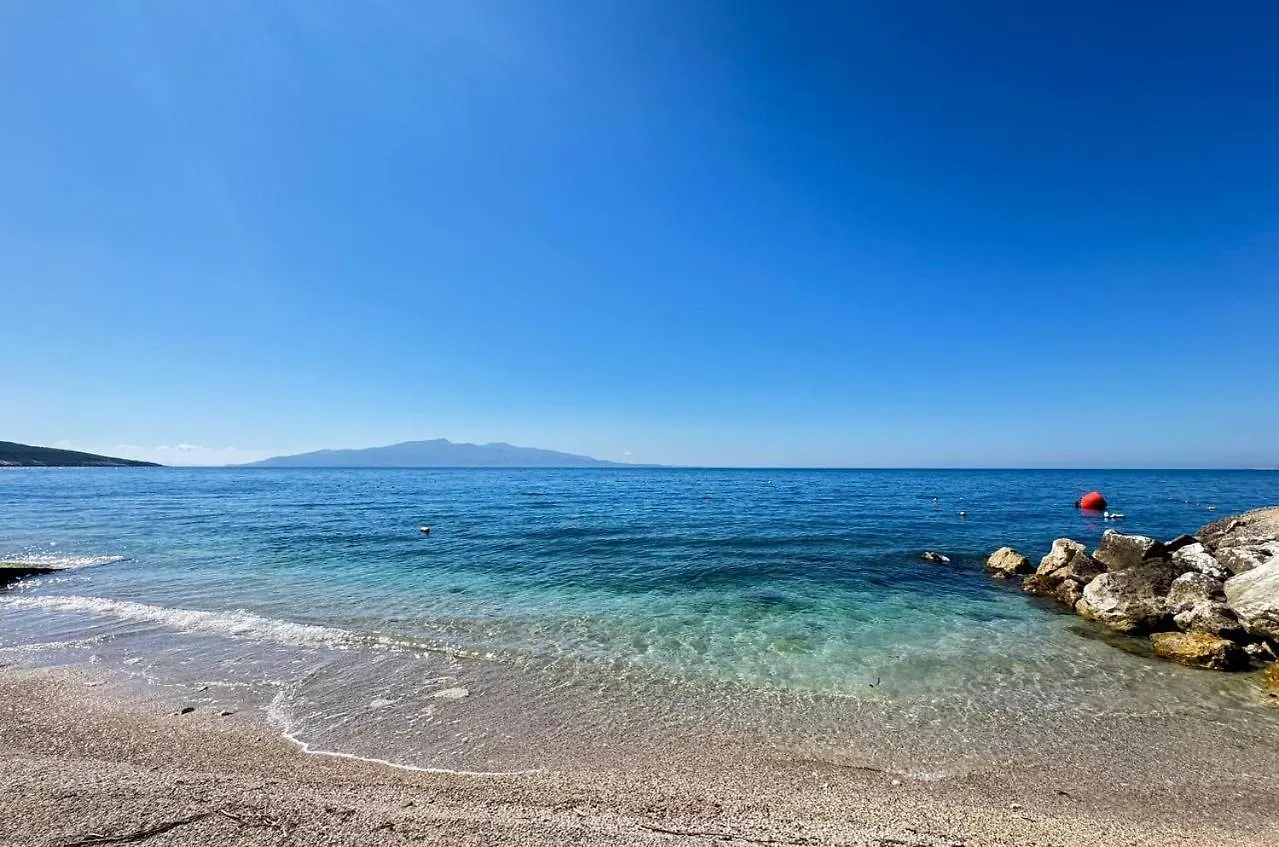 Plutus Sea View Apartment Saranda 0*,  Albania